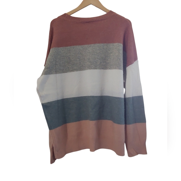 Dear Scarlett Color Block Crew Neck Sweater - Picture 2 of 3